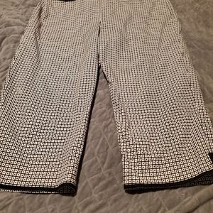 Black and white Capri pants